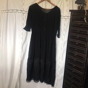 Vintage Cocktail Dress (1950s kisses 1980s)